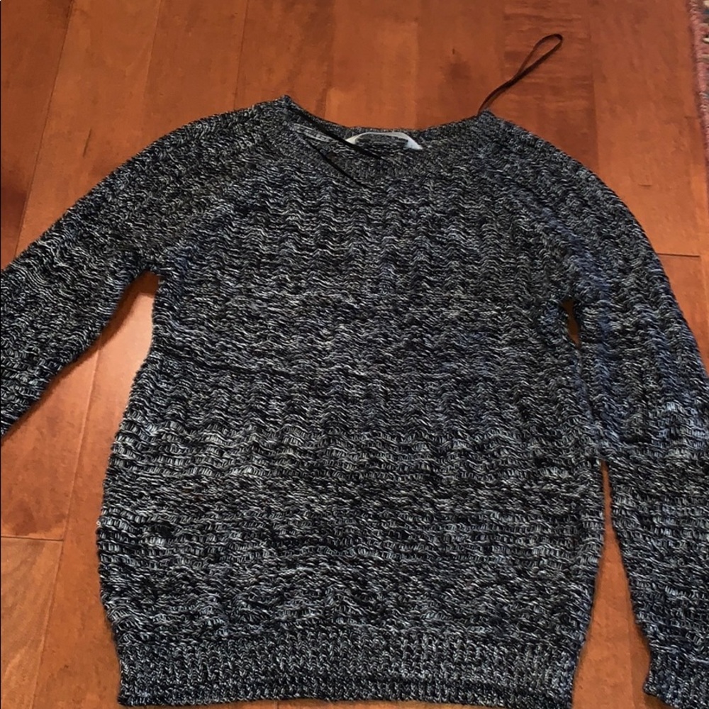 XS pull over sweater